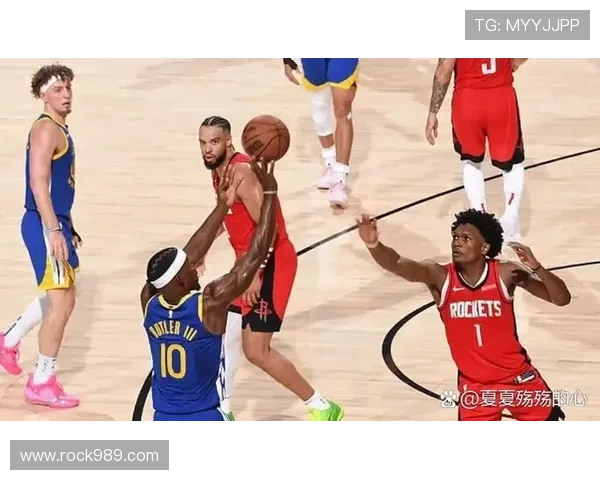 与格林挡拆造空位，阿门·汤普森助攻回升